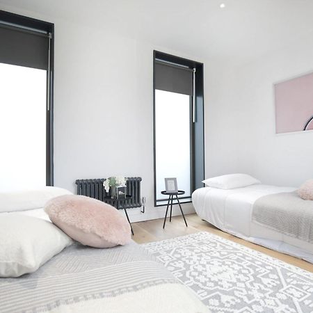 Stunning Luxury Townhouse In Centre Of Манчестер Экстерьер фото