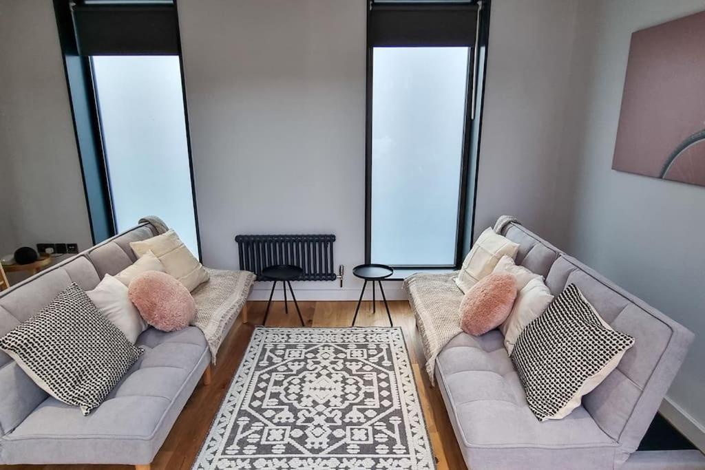 Stunning Luxury Townhouse In Centre Of Манчестер Экстерьер фото
