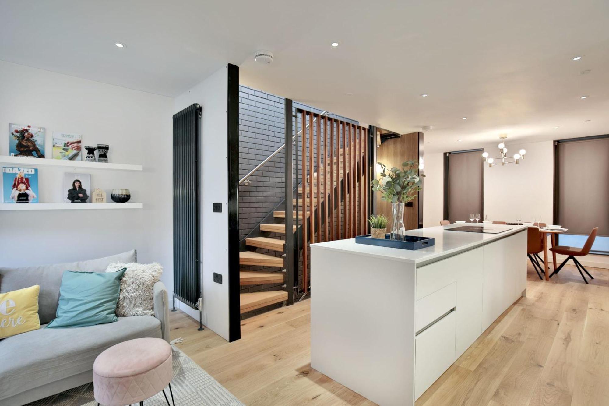 Stunning Luxury Townhouse In Centre Of Манчестер Экстерьер фото